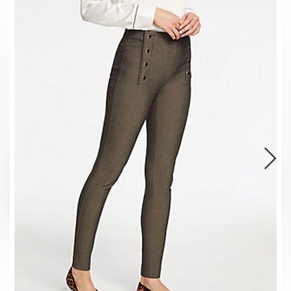 LOFT  Marisa Skinny with Button Accents Olive Green Soft Size 10 - Picture 1 of 6